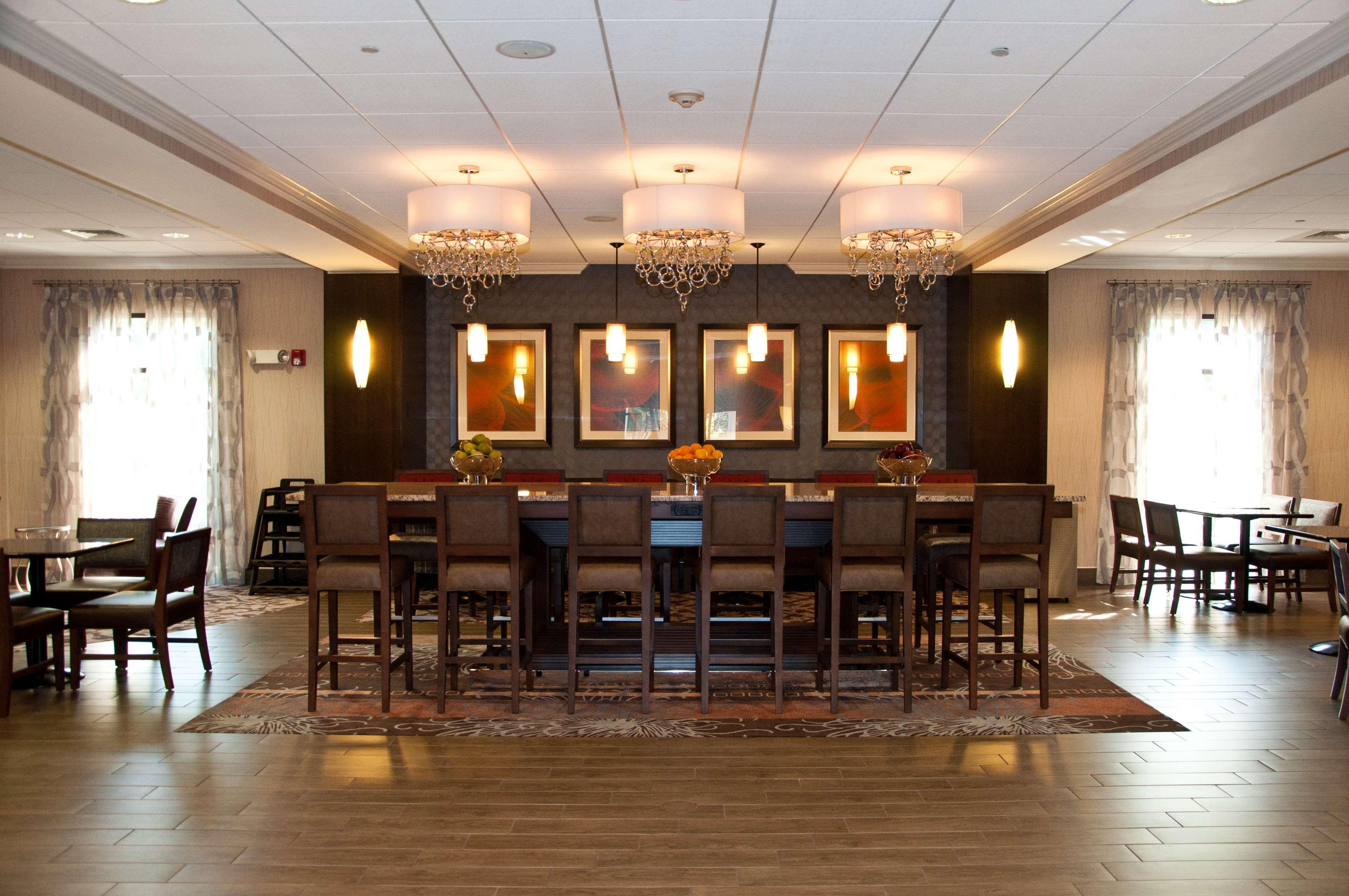 Hampton Inn Doylestown Warrington Exterior photo